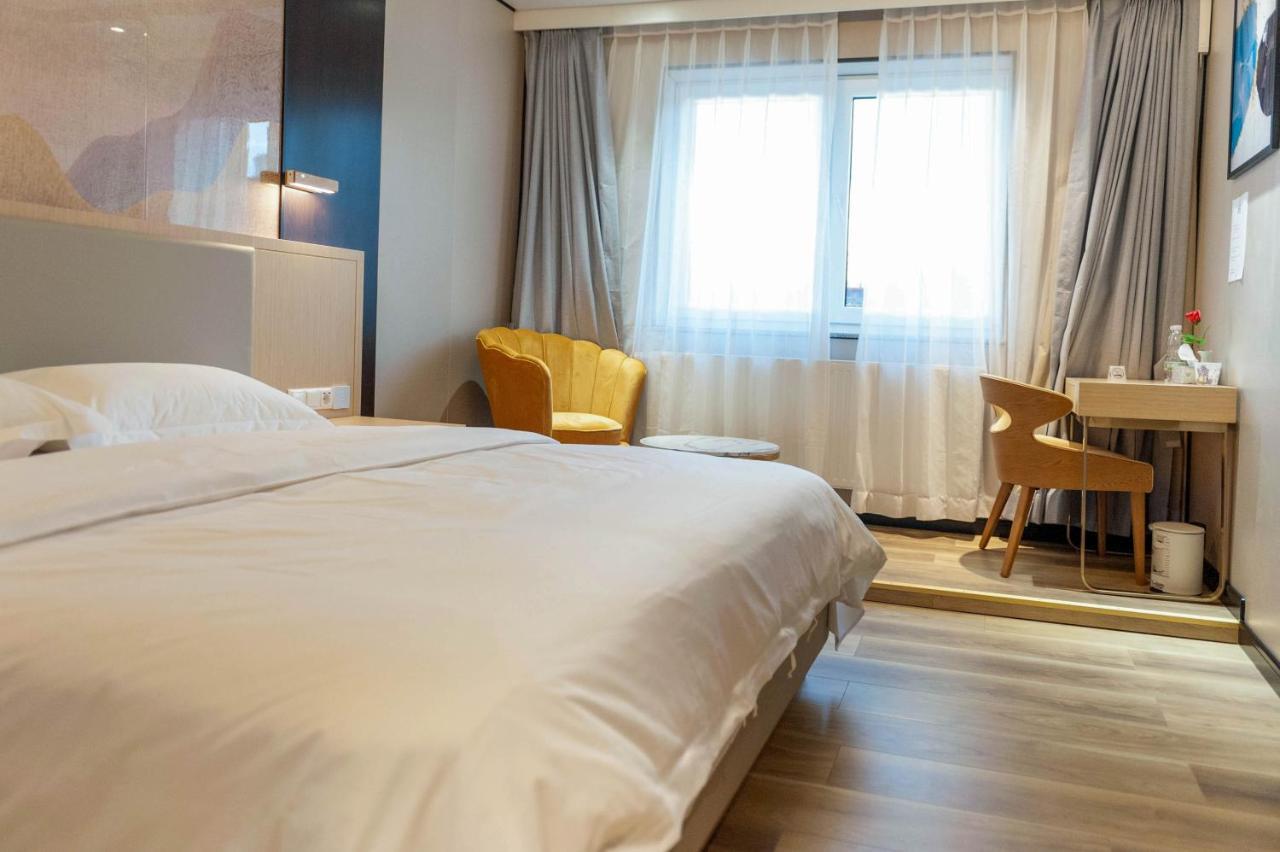 Mr.Liao Hotel Himberg Exterior foto