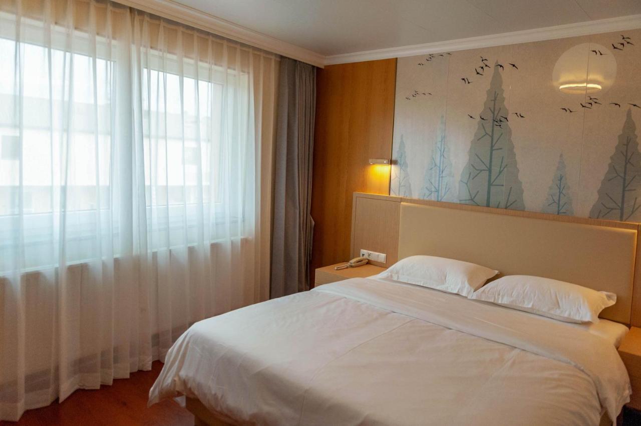 Mr.Liao Hotel Himberg Exterior foto